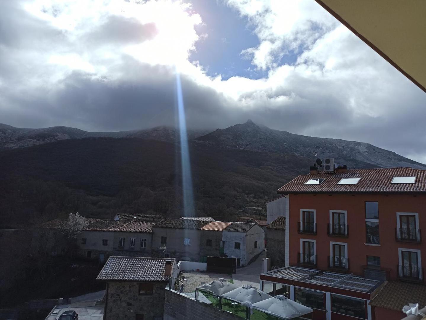 Apartmán La Casona Serranillos Exteriér fotografie