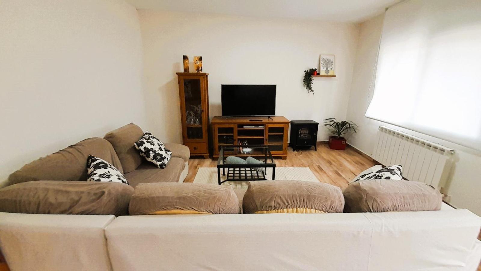 Apartmán La Casona Serranillos Exteriér fotografie