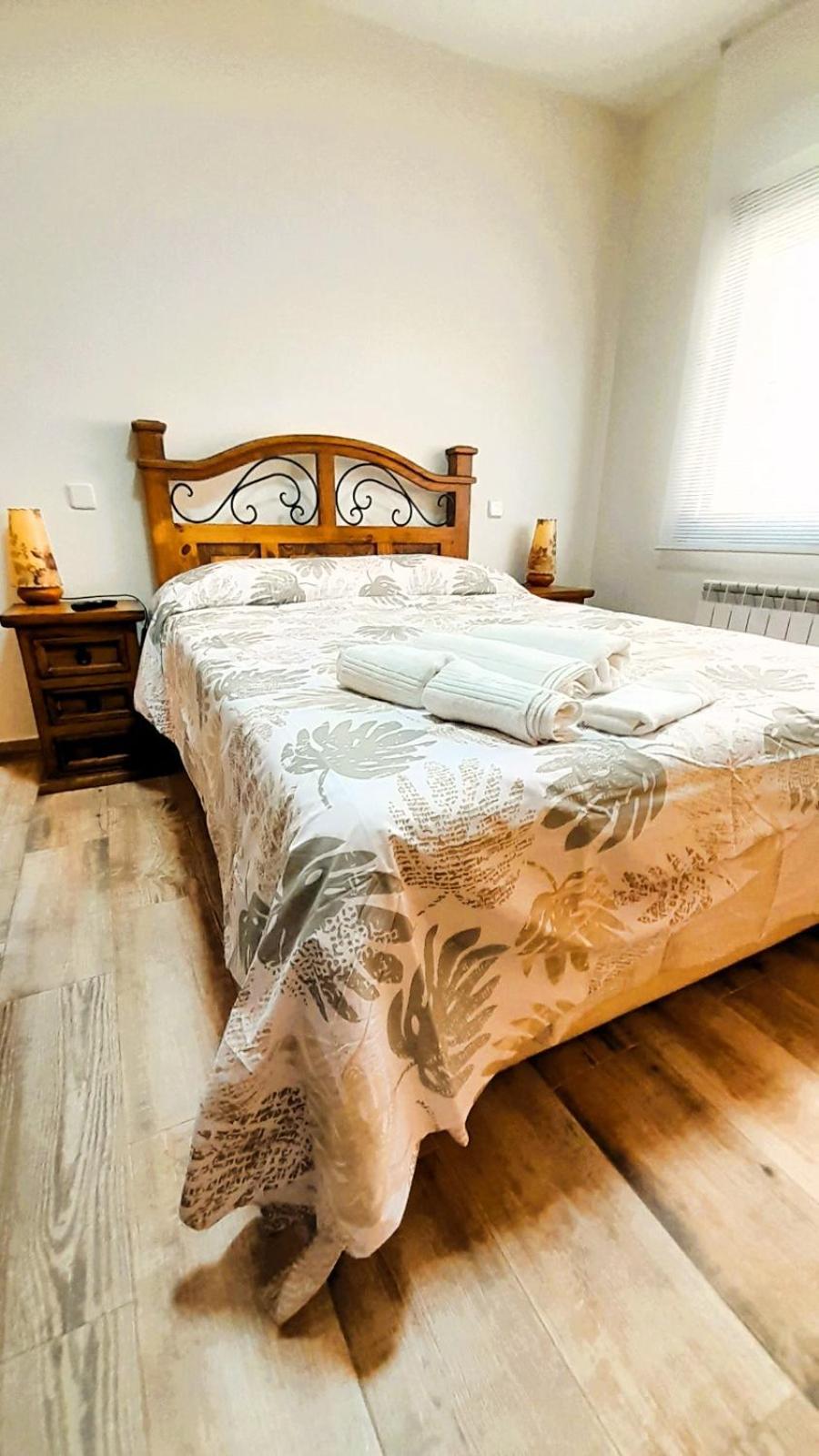 Apartmán La Casona Serranillos Exteriér fotografie