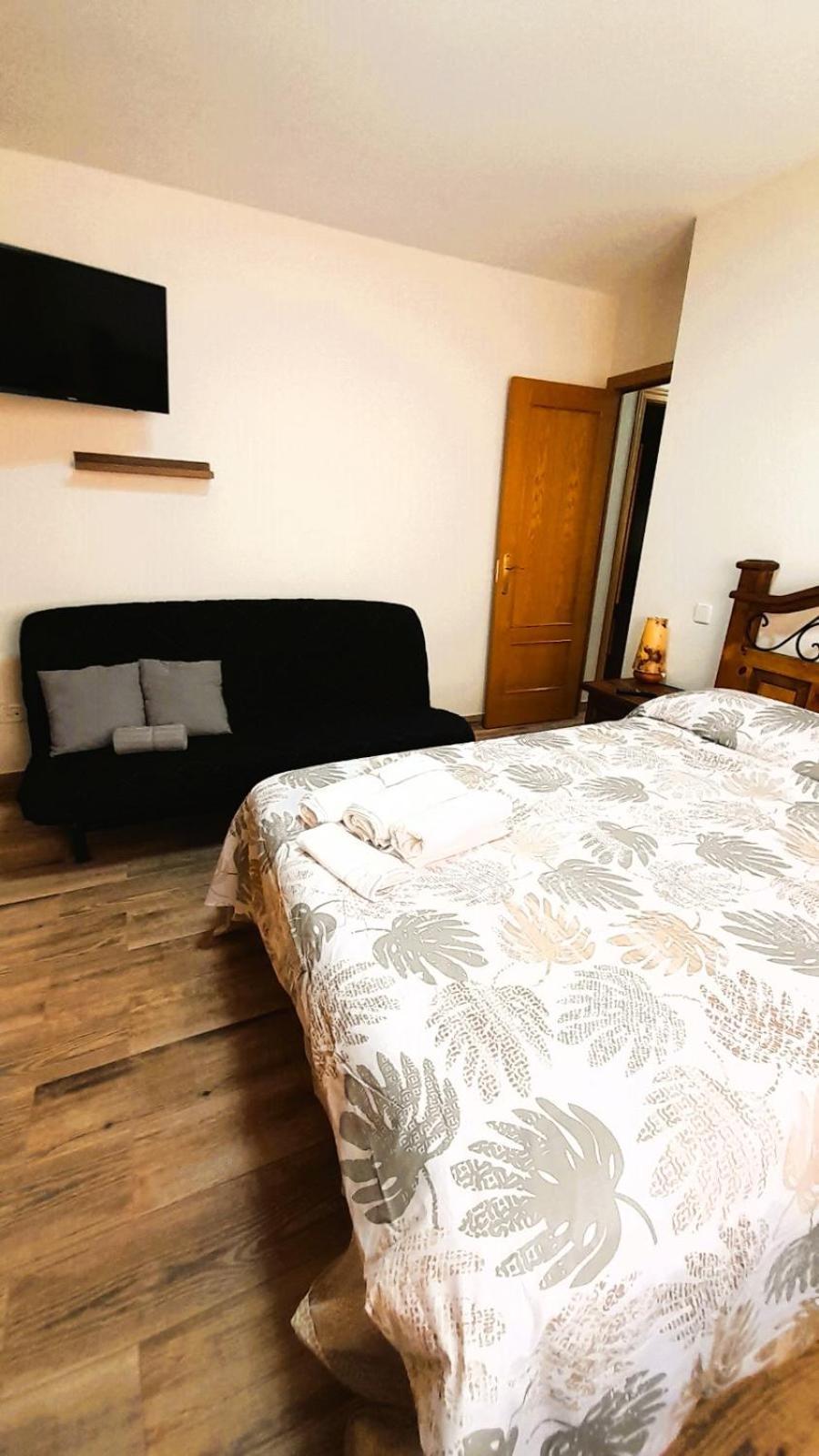 Apartmán La Casona Serranillos Exteriér fotografie