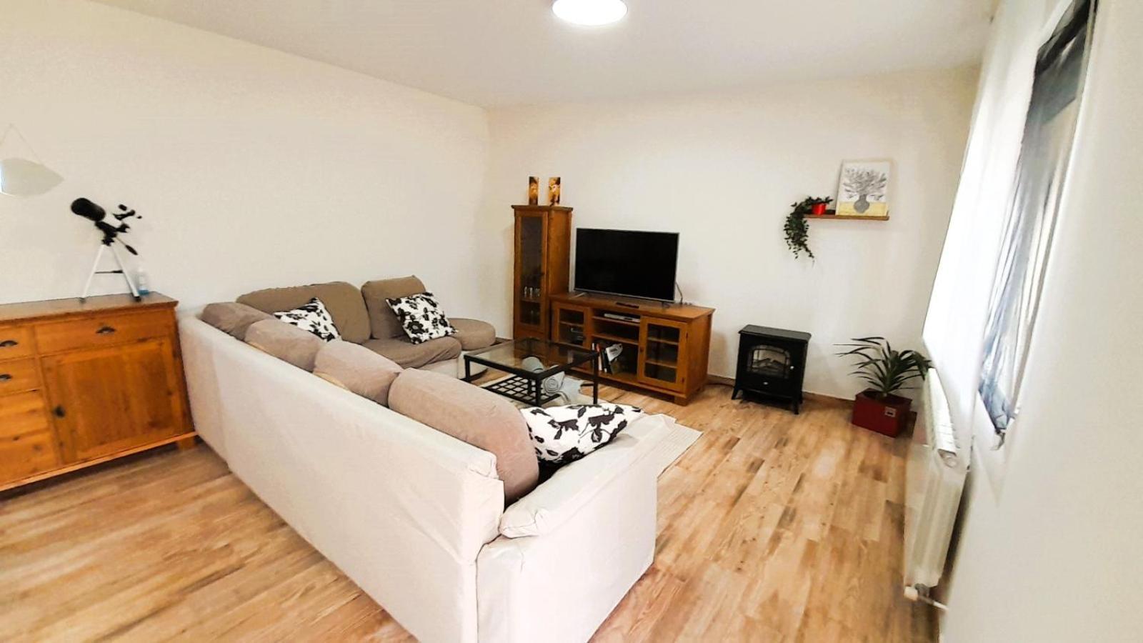 Apartmán La Casona Serranillos Exteriér fotografie