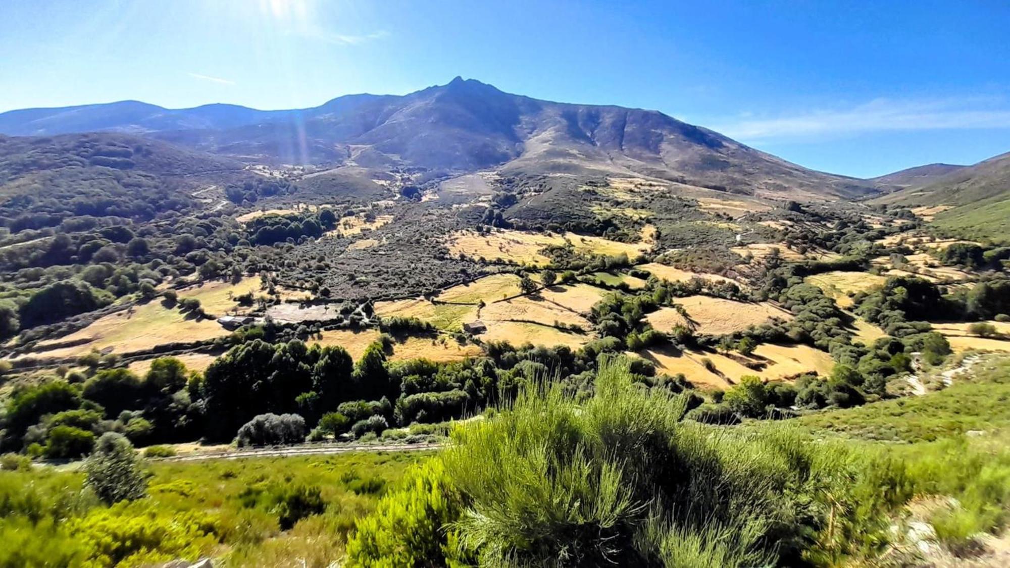 Apartmán La Casona Serranillos Exteriér fotografie